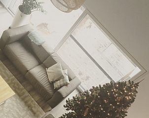 Kerstsfeer in de woonkamer van Vakantiehuis 'Villa 24' Durbuy, Barvaux-Durbuy.