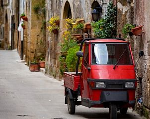 Geniet van de authentieke Italiaanse sfeer nabij Casa Giglio, een vakantiehuis in het hart van Castiglion Fiorentino, Toscane.