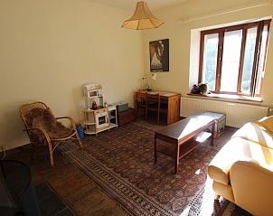 Moderne badkamer in Vakantiewoning te Marcouray 6p, vakantiehuis in de Ardennen, met ruime douchecabine en stijlvolle inrichting.