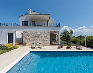 Unterkunft 10116405 - Ferienhaus Istrien - Vakantiehuis Villa Tola