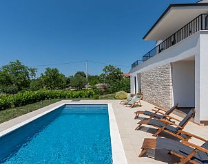 Unterkunft 10116405 - Ferienhaus Istrien - Vakantiehuis Villa Tola