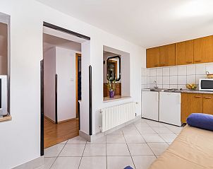 Guest house 10163201 - Apartment Istria - Appartement Kotro