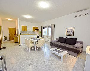 Guest house 10310501 - Holiday property Dalmatia - Vakantiehuis Vesna