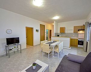Guest house 10310501 - Holiday property Dalmatia - Vakantiehuis Vesna