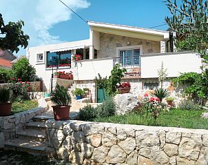 Unterkunft 10314008 • Ferienhaus Dalmatien • Vakantiehuis Kapitan (VIJ130) 