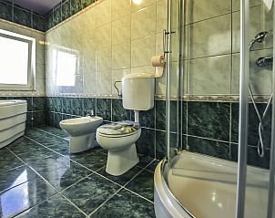 Guest house 10319004 - Apartment Dalmatia - Appartement Villa Luka