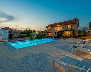 Verblijf 10333903 • Vakantiewoning Dalmatie • Holiday home MAJA 3 