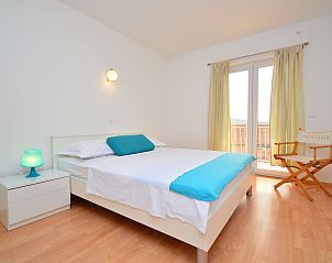 Guest house 1033508 - Holiday property Dalmatia - Vakantiehuis Mira