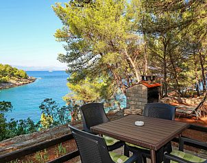 Unterkunft 1038502 • Ferienhaus Dalmatien • Vakantiehuis Neli (ISO305) 