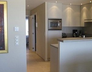 Gezellige keukenhoek in Residentie Beach appartement, Blankenberge, Belgische kust, Belgi.