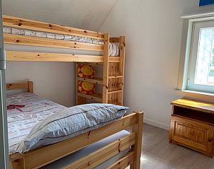Kinderkamer met stapelbed in Vakantiehuis RUST, Middelkerke, Belgische kust, ideaal voor gezinnen.