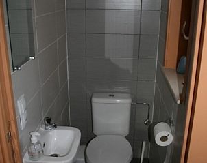 Stijlvolle badkamer in vakantiehuis Duinevlindertje.be, Koksijde Oostduinkerke, Belgische kust.