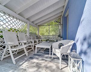 Guest house 1216701 - Holiday property Polaland South - Vakantiehuis Niebieski