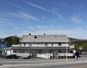 Verblijf 13110801 - Vakantiewoning Noord Noorwegen - Ulvsvåg Gjestgiveri og Fjordcamping AS