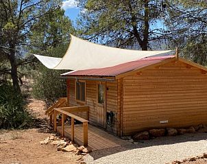 Geniet van de rust bij Casa del Jabali - cabaa l'oliva, een sfeervolle chalet gelegen in de prachtige omgeving van Tivissa, Costa Dorada.