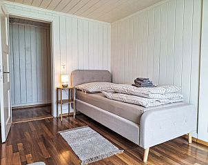 Verblijf 1807109 - Vakantiewoning Berner Oberland - Vakantiehuis Haus am See 4B