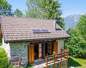 Verblijf 1834606 • Vakantiewoning Ticino / Tessin • Vakantiehuis Rustico L'Hibou 