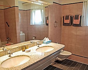 Guest house 1836604 - Apartment Ticino / Tessin - Appartement Residenza Parcolago Apt 203