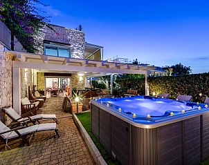 Guest house 18809301 - Apartment Sardinia - Hotel Residence Hibiscus