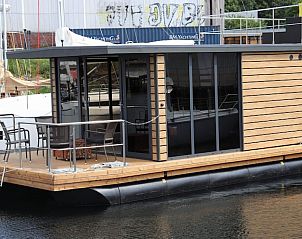 Guest house 2023402 - Holiday property Schleswig-Holstein - Hausboot �Leni�