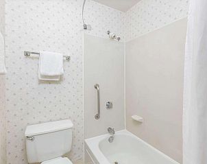 Verblijf 23325501 - Vakantie appartement Midwesten - Days Inn by Wyndham Des Moines-West Clive