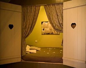 Guest house 262601 - Bed and Breakfast Het Friese platteland - Logement Doosje