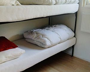 Stapelbed in de kinderkamer van Vakantiehuisje in Kollumerzwaag, Friesland.