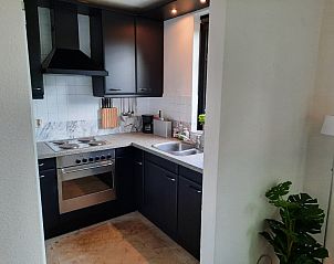 Moderne keuken in Vacation home with Sauna+hottub in Ewijk, Gelderland.