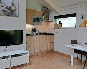 Gezellige keuken en eetruimte in bed & breakfast DE DOBBE in Glimmen, Groningen.