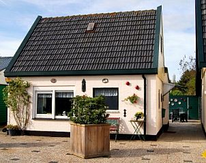 Guest house 450105 • Holiday property Noordzeekust • Witte Zomerhuis 
