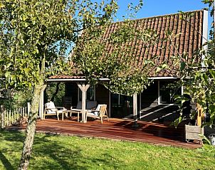 Gemtliche Veranda im Ferienhaus in Broek in Waterland, Amsterdam eo, Nordholland.