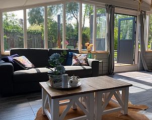 Gerumiges Wohnzimmer im Ferienhaus in Oude Meer, Amsterdam Nord-Holland.