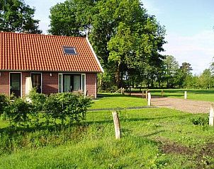 Charmant vakantiehuis Erve Vleerbosch in Ootmarsum, Twente, met een ruime tuin en landelijke omgeving.