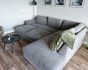 Adembenemende zonsopgang vanuit vakantiehuis OV658 in Hertme, Twente, met uitzicht over de velden.