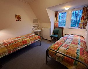 Gezellige slaapkamer met uitzicht in Huisje in Kamperveen, Salland, Overijssel.
