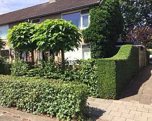 Buitenkant van Oddingsplace bed and breakfast in Hardenberg, Vechtstreek, Overijssel. Groene en uitnodigende omgeving.