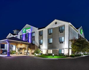 Verblijf 5425501 • Vakantie appartement Midwesten • Holiday Inn Express Hotel & Suites - Belleville Area, an IHG 