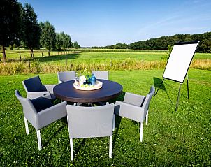 Buitenvergaderplek bij Vakantiehuis in Hoonhorst, inspirerende omgeving in de Vechtstreek, Overijssel.