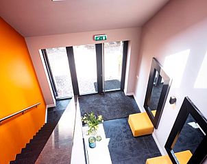 Inkomhal van Vakantiehuis in Hoonhorst, moderne stijl in de Vechtstreek, Overijssel.