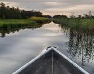 Kanon op de waterwegen bij Vakantiehuisje in Kalenberg, een avontuurlijke activiteit in Noordwest Overijssel.