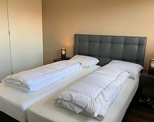 Moderne badkamer in Familievilla 12, vakantiehuis in Ossenzijl, Noordwest Overijssel, met strak design en comfortabele voorzieningen.