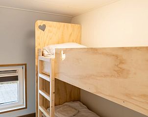 Knusse slaapkamer met stapelbed in Vakantiehuis in Baars, ideaal voor gezinnen in Overijssel.