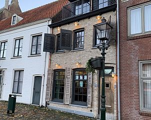 Guest house 631377 - Special overnight stays Zeeuws-Vlaanderen - Klein Herenhuis aan de Kaai in centrum Sluis