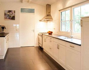 ZH058 vakantiehuis in Rijpwetering met schilderachtig uitzicht op de molen