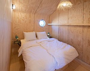 Gemtliches Schlafzimmer in Cottage in Oud Ade, Ferienhaus im Grnen Herzen, Sdholland.