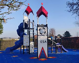 Speeltuin voor kinderen bij Tulp & Zee vakantiehuis, Noordwijkerhout, Zuid-Holland.